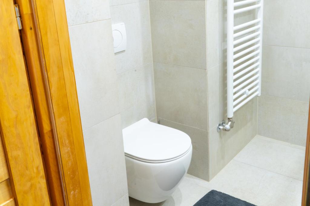 Koupelna v ubytování Rustic Downtown Apartment 106 m2
