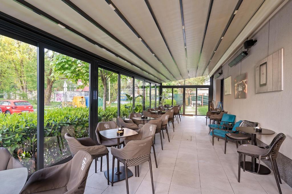 The Loop Hotel - Resim 13