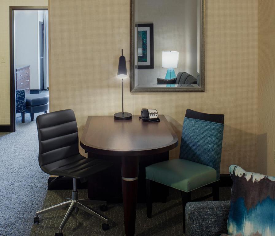 DoubleTree Suites by Hilton Bentonville - Queen Suite Met één Slaapkamer-niet-roken