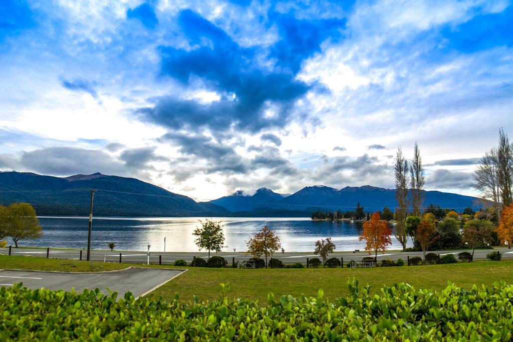 Te Anau Lakeview Holiday Park & Motels - Resim 15