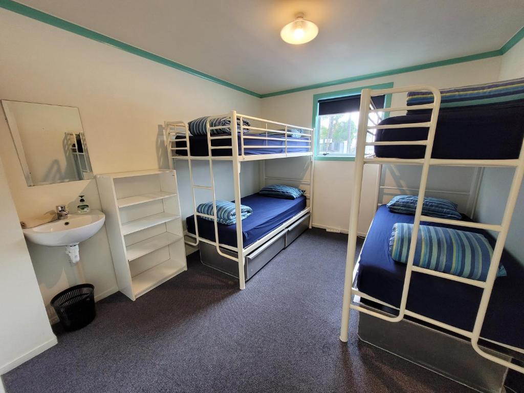 Pacific Coast Lodge and Backpackers - Resim 3