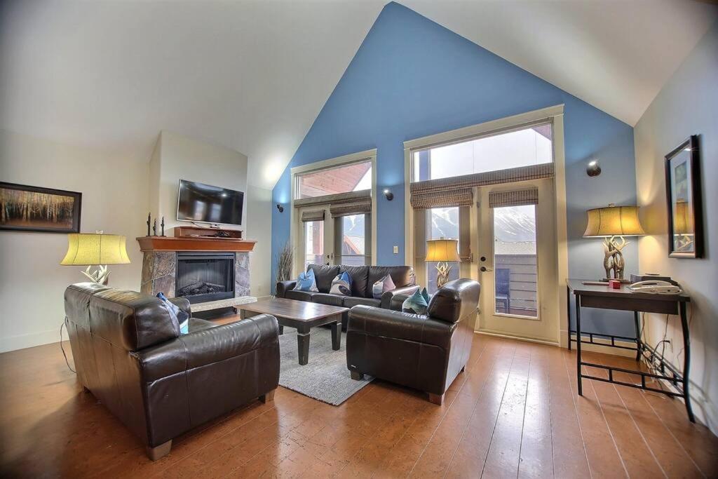 Calm Luxury Penthouse Getaway With Panoramic Views - Beautiful Penthouse Weekend Getaways