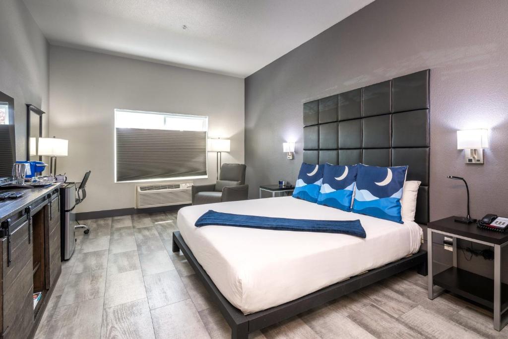 Wood River Inn & Suite - Room King Estándar