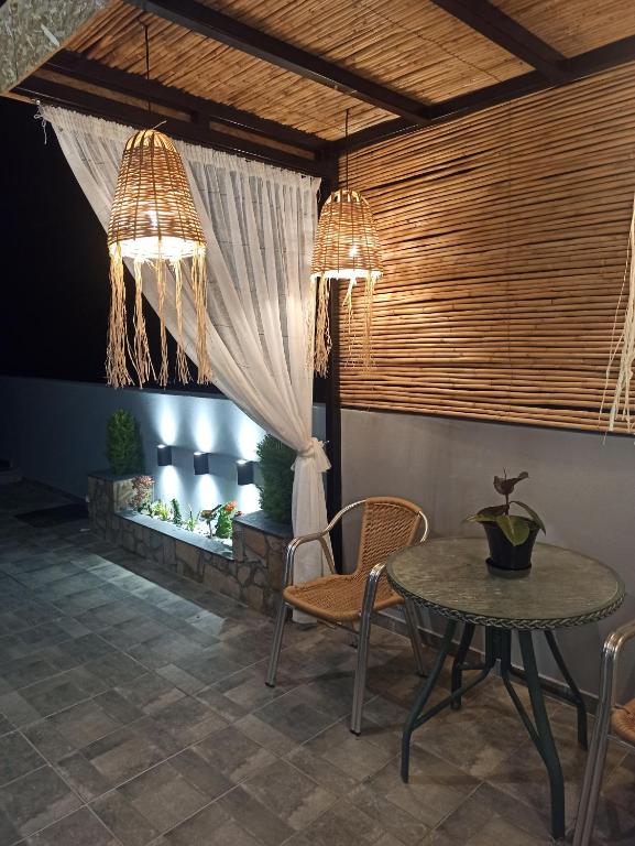 Posezení v ubytování Paradise Apartment, Lardos Village