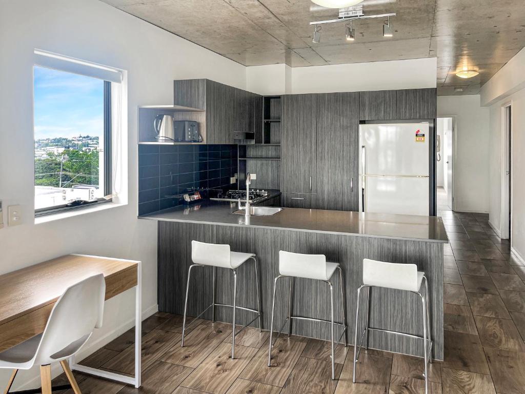 Direct Collective - Pavilion and Governor on Brookes - Resim 22