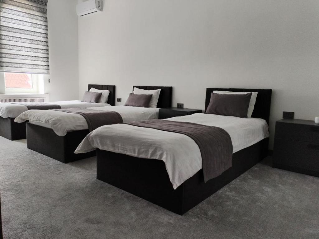 GUEST HOUSE 