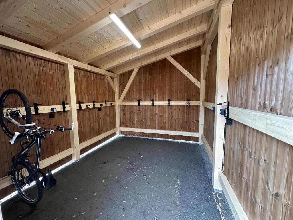 Jízda na kole v ubytování Helly - Kvilda - apartmány nebo okolí