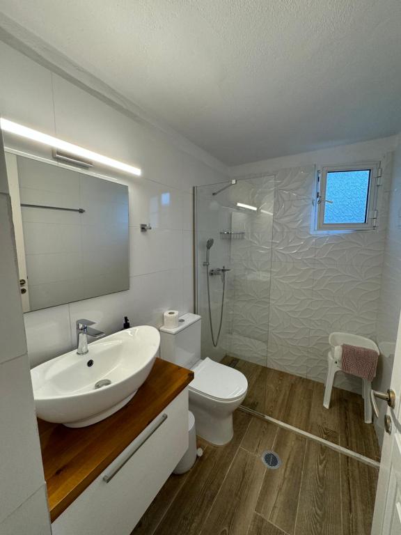 Koupelna v ubytování Sungate Villas