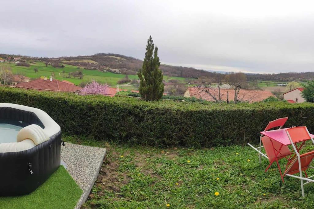 Nespecifikovaný výhled na hory nebo výhled na hory při pohledu z apartmánu