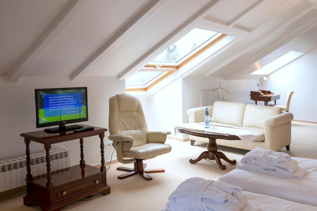 Golf- und Wellnesshotel Amtsheide - Double Room With Balcony