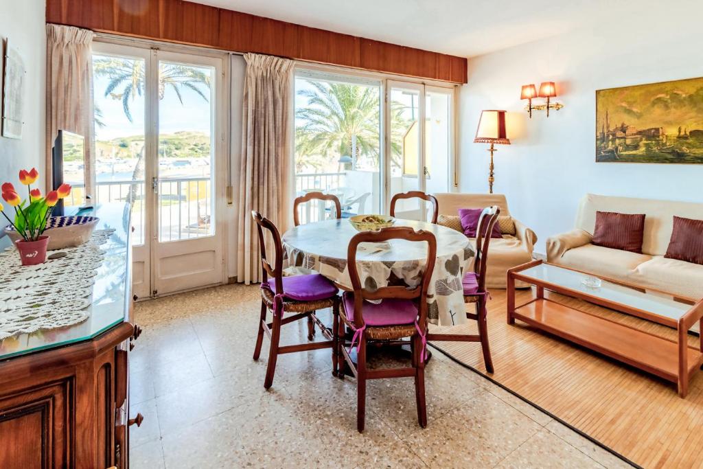 Posezení v ubytování Port Llançà 30 - apartamento primera línea mar
