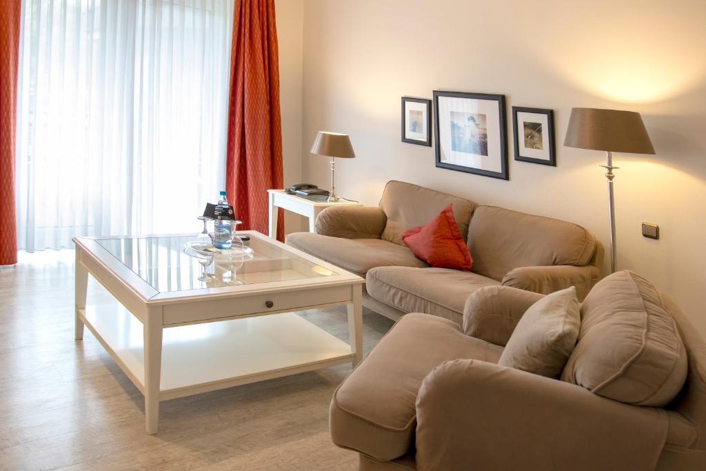 Golf- und Wellnesshotel Amtsheide - Suite With Garden View