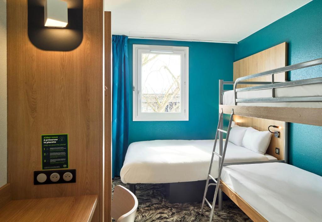 B&B HOTEL Paris Porte de la Villette - Resim 18