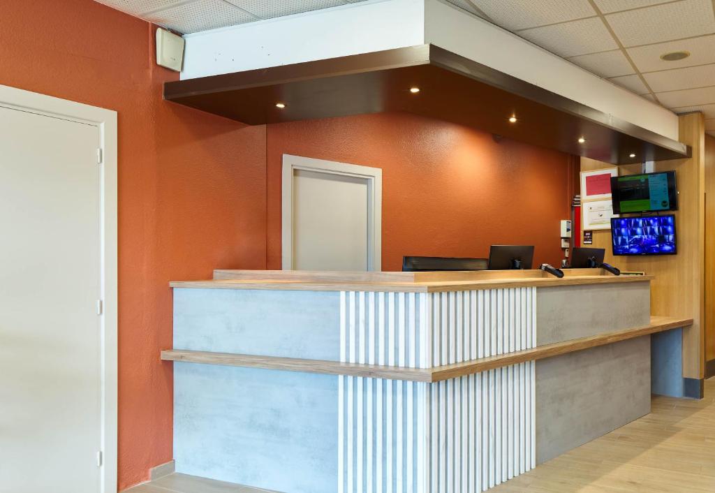 B&B HOTEL Paris Porte de la Villette - Resim 5