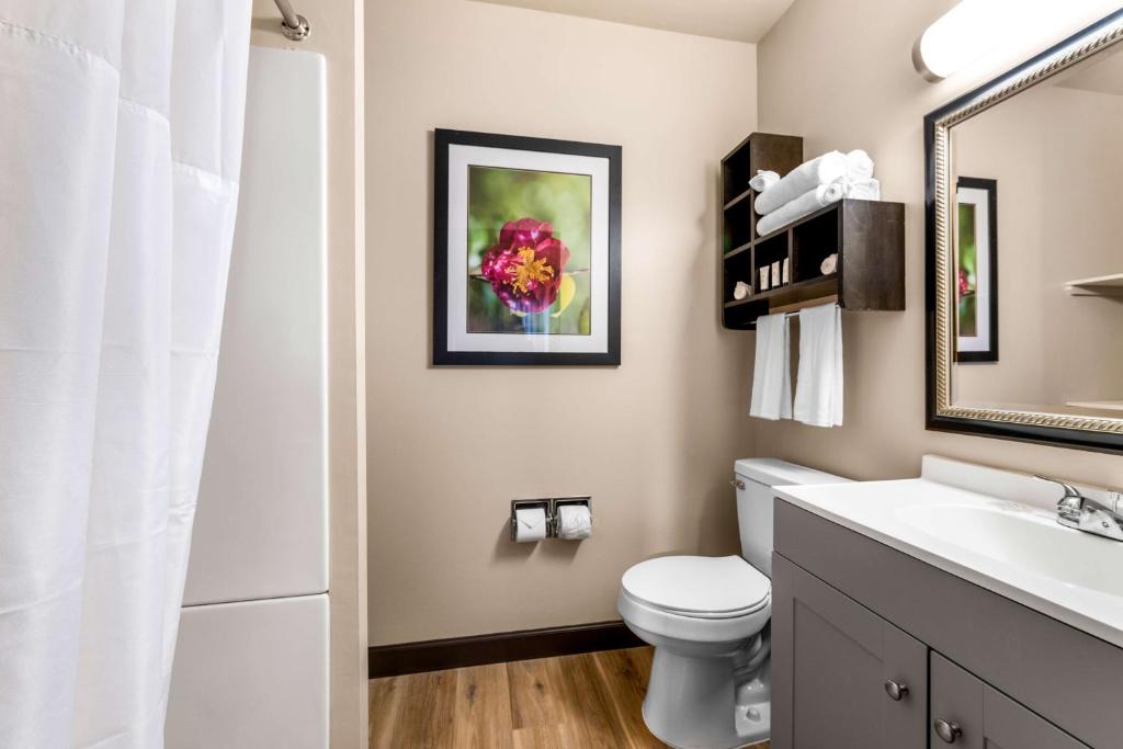 Americas Best Value Inn Marquette - Quarto Superior Com Cama King-size