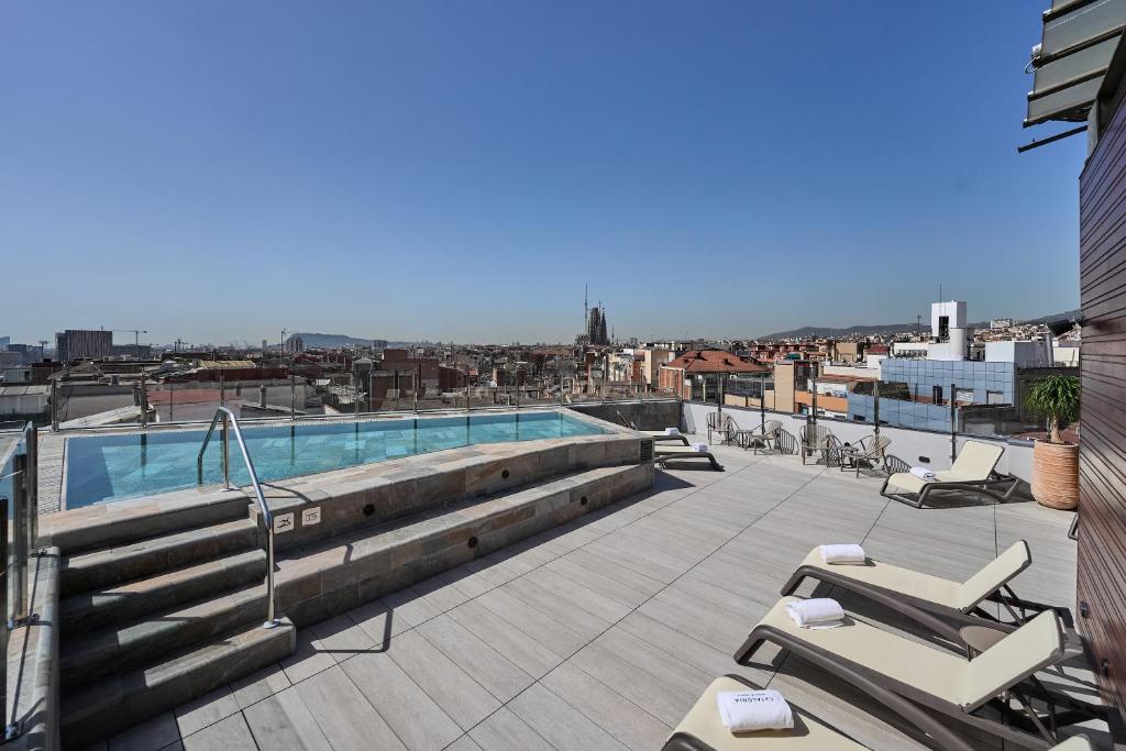 Catalonia Atenas - Resim 3