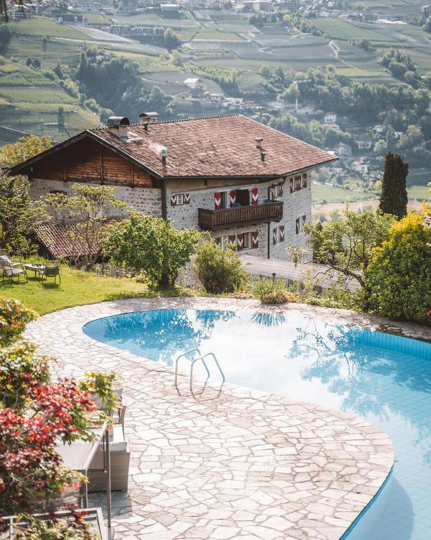 Bazén v ubytování Hotel Brunnhofer nebo v jeho okolí