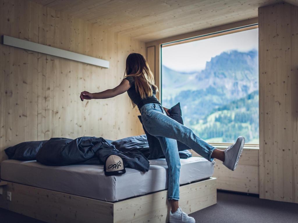 Nespecifikovaný výhled na hory nebo výhled na hory při pohledu z hotelu