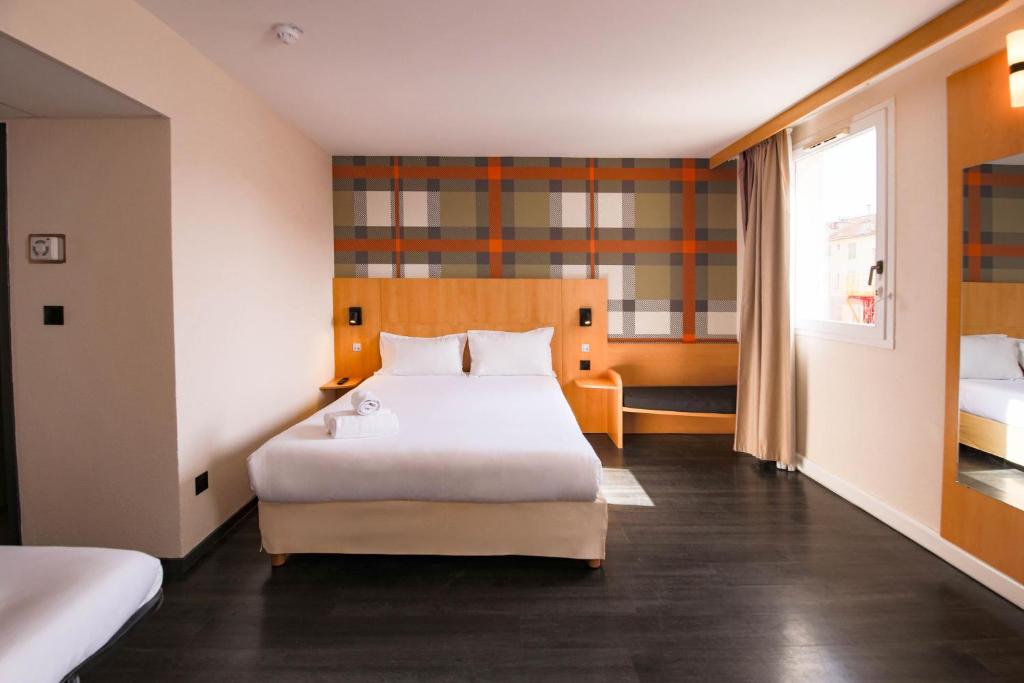 easyHotel Nice Old Town - Resim 26