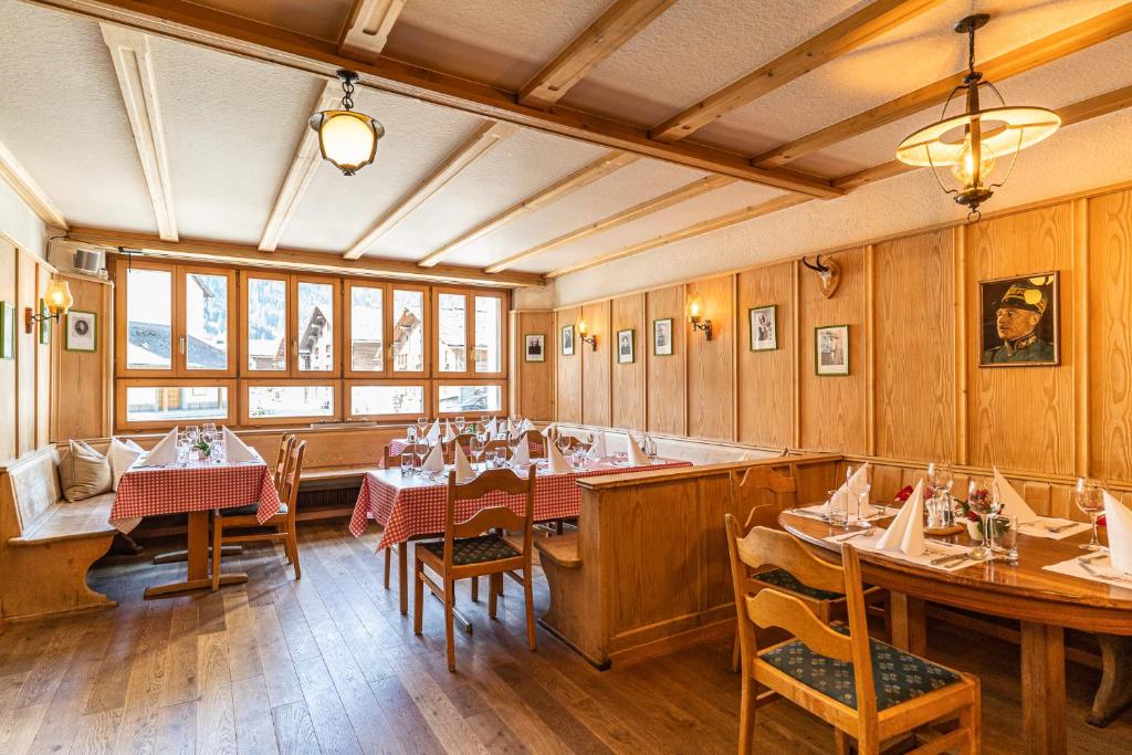 Restaurace v ubytování Gasthaus Edelweiss