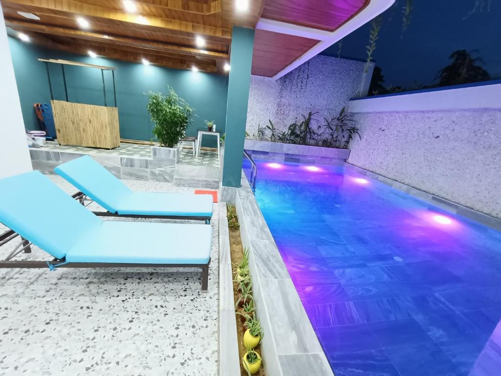 Hồ bơi trong/gần May Boutique Villa Hội An