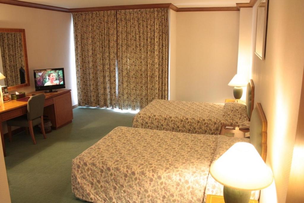 Thumrin Thana Hotel - Junior Suite
