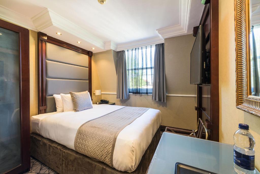 Hyde Park International - Resim 6