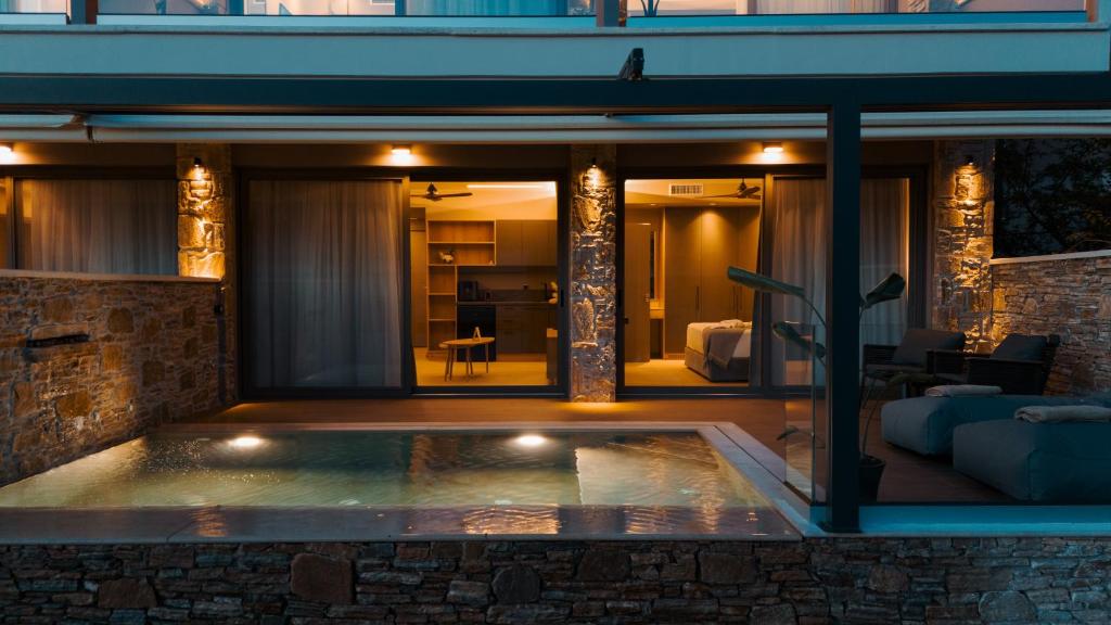 Ennea Muses Rooms and Suites - 11