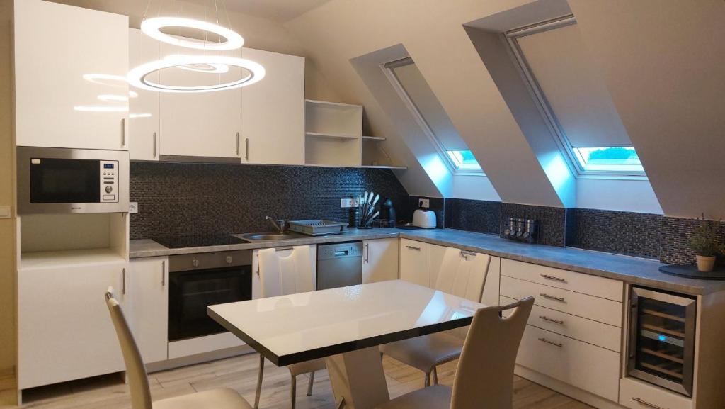 Hajnal apartman - Housity