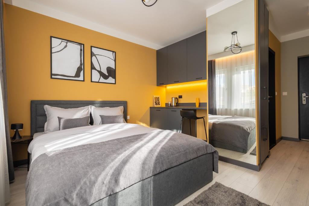 Prishtina City Apartments - Studio Met Balkon