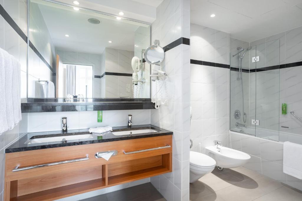 HI Hotel International Hamburg - Resim 38