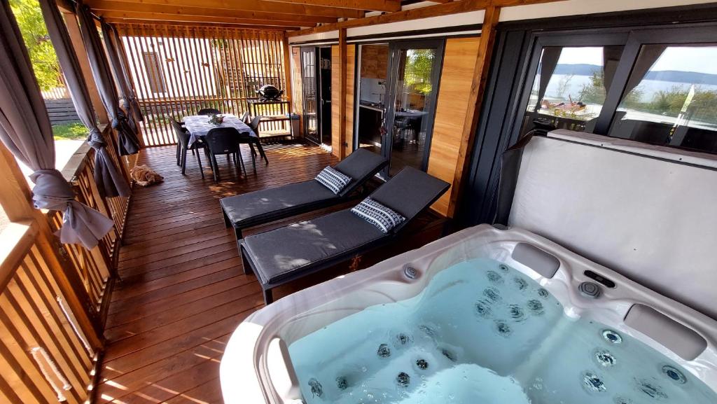 Fotografie z fotogalerie ubytování MOBILE HOMES SELCE - Alpe Jadran MOBIL v destinaci Selce