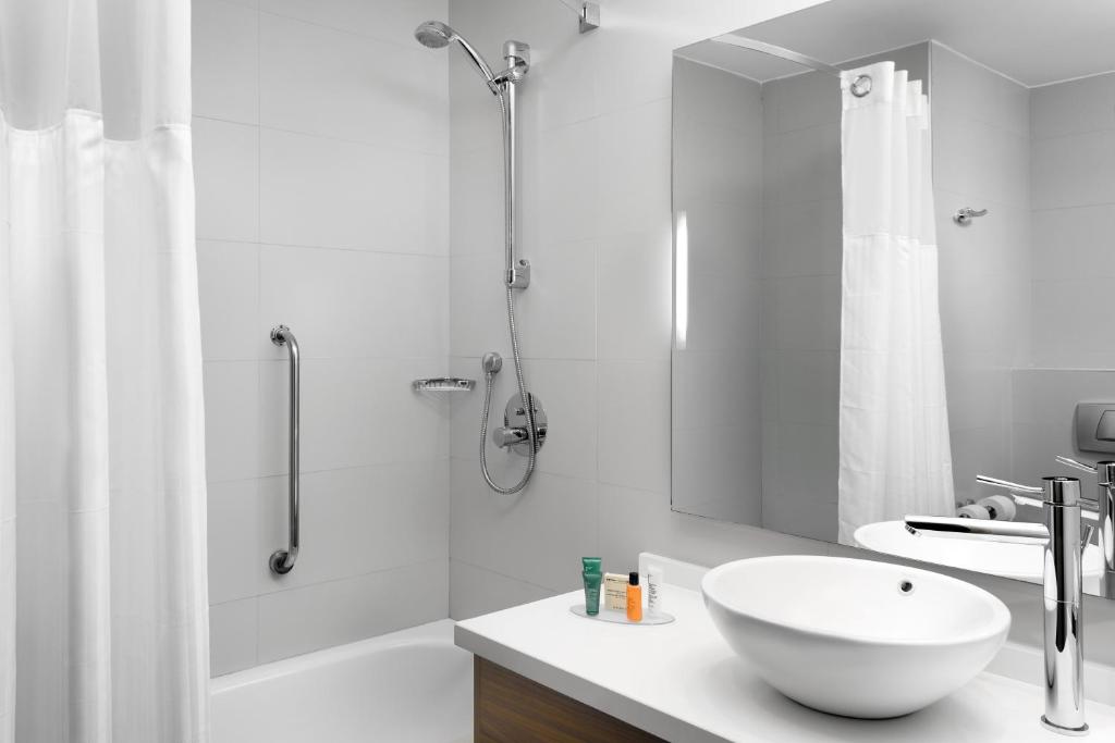 Kúpeľňa v ubytovaní Hilton Garden Inn Málaga