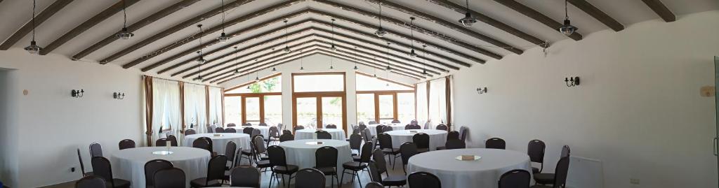 Restaurace v ubytování Tekeres-patak Fogadó