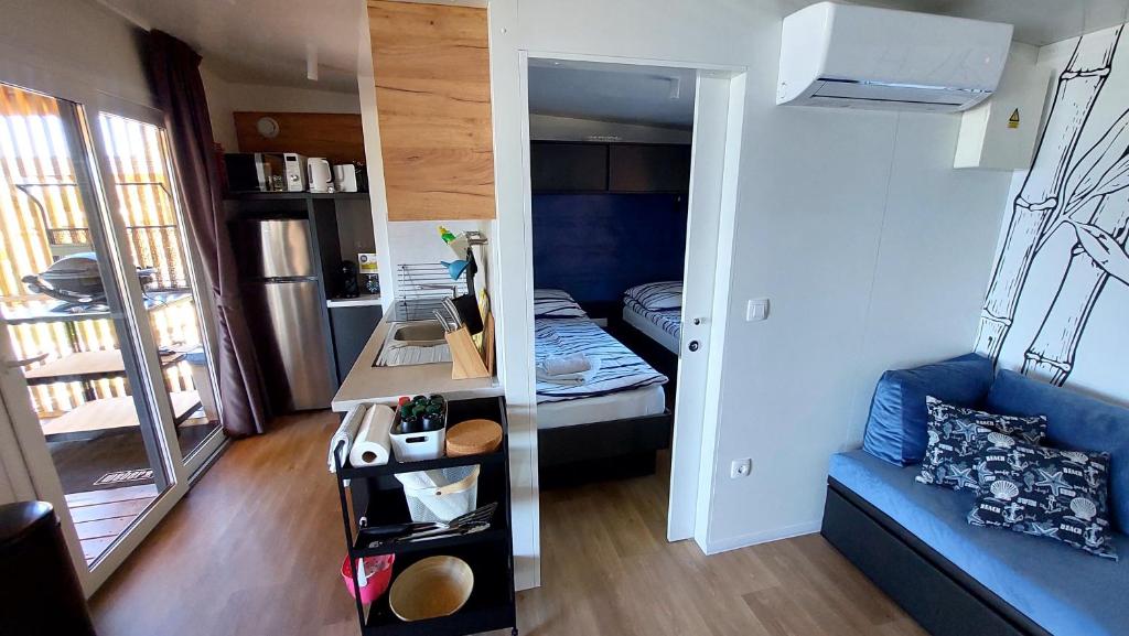 Kuchyň nebo kuchyňský kout v ubytování MOBILE HOMES SELCE - Alpe Jadran MOBIL