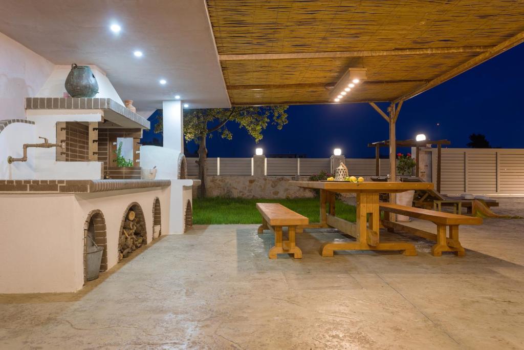 Fotografie z fotogalerie ubytování DANDELION stone house v destinaci Kalpaki