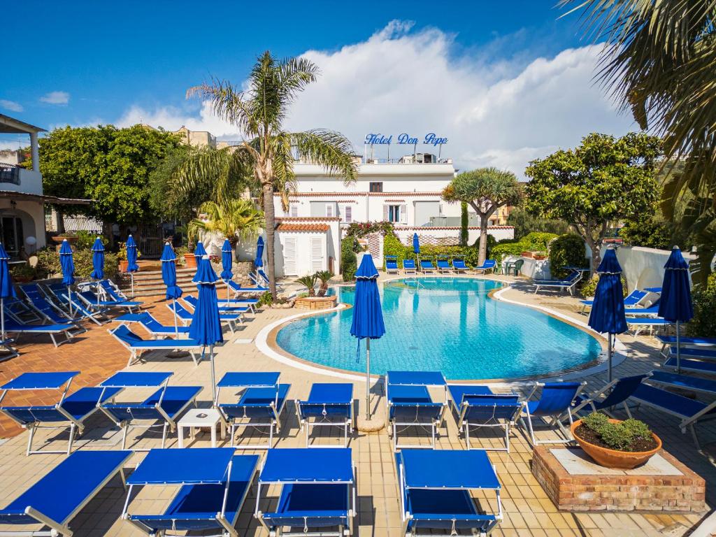 Bazén v ubytování Hotel Terme Don Pepe nebo v jeho okolí