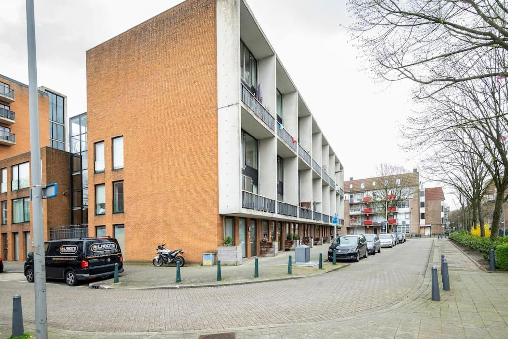 010 Studio City Center Rotterdam - Resim 5