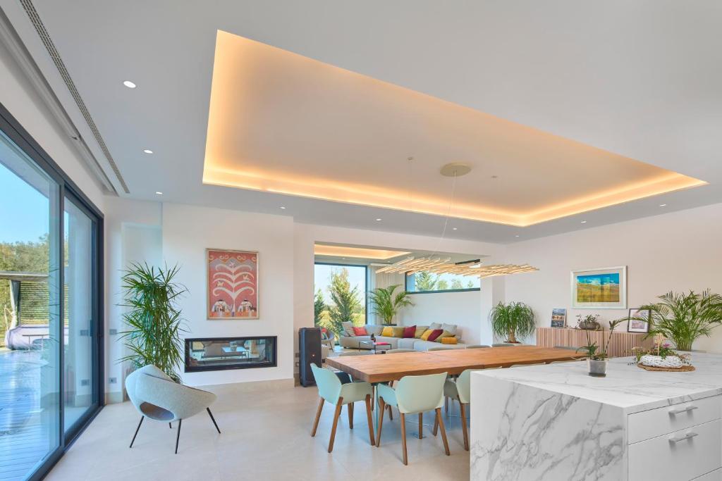 Holiday Rentals at Camiral, a Quinta do Lago Resort - Maison 5 Chambres