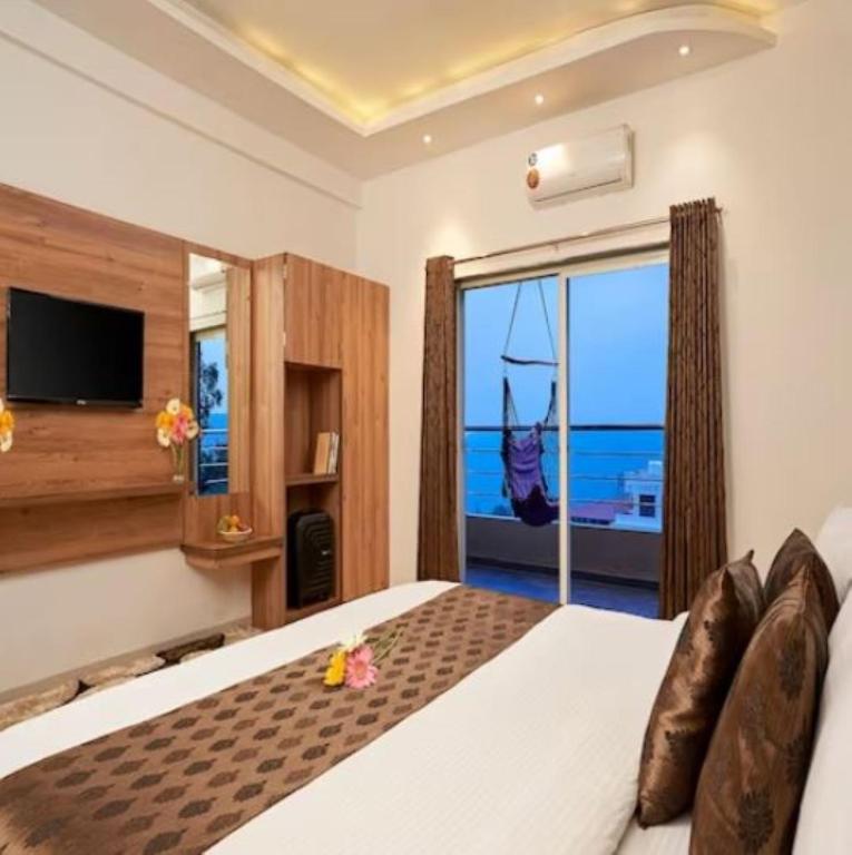 Hotel Mahabaleshwar Fragrance - Premium Room Met Privébalkon & Bergaanzicht