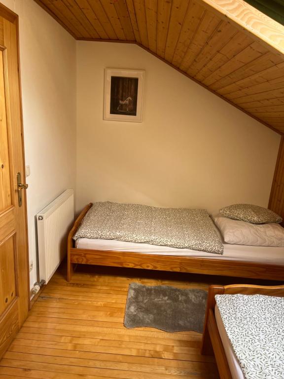 Postel nebo postele na pokoji v ubytování Pferdehof Almgut