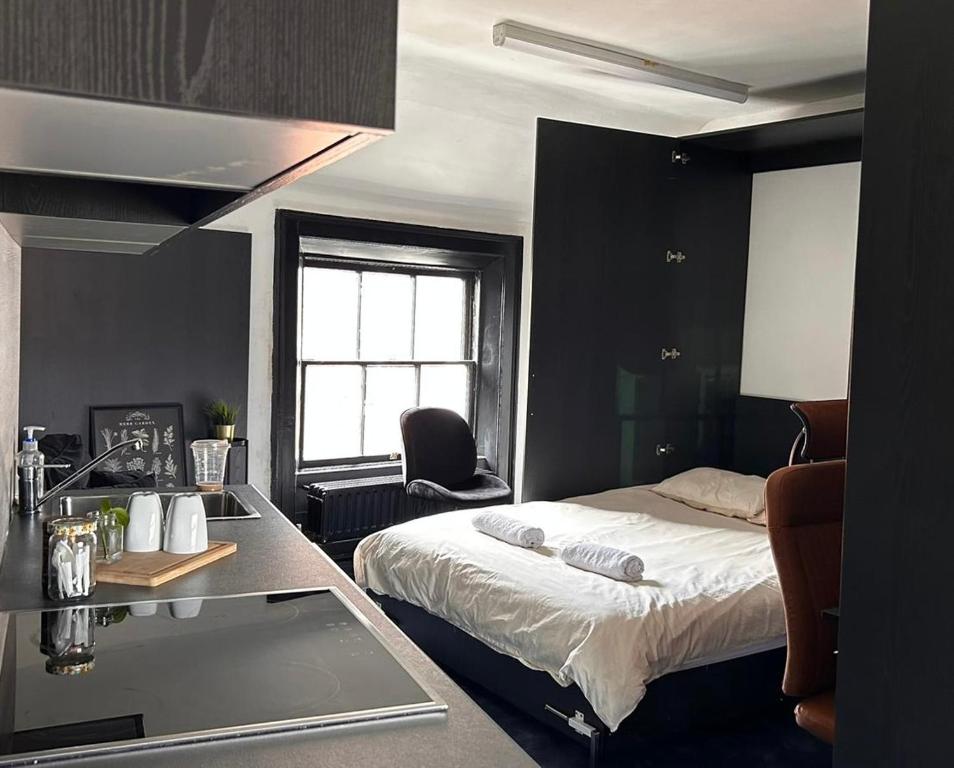 Gallery image of Central Luxury Suite with City View in Dublin