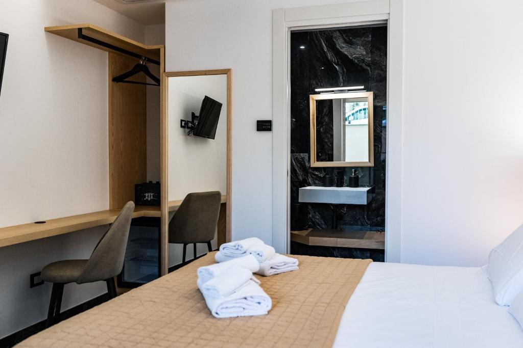 Middle Town Palace - 18