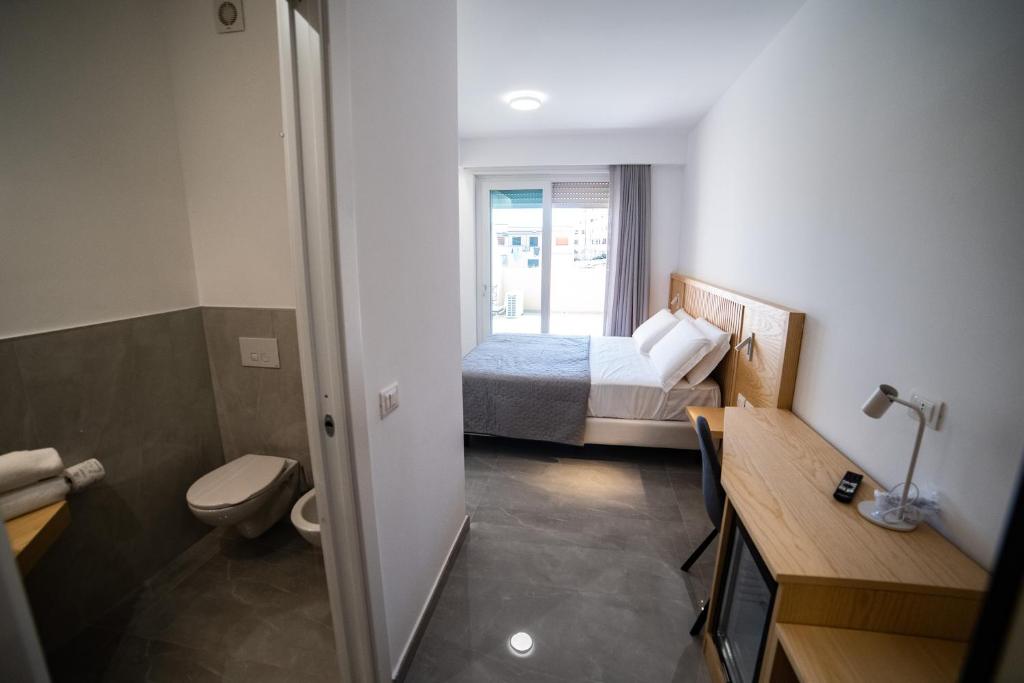 Middle Town Palace - 16