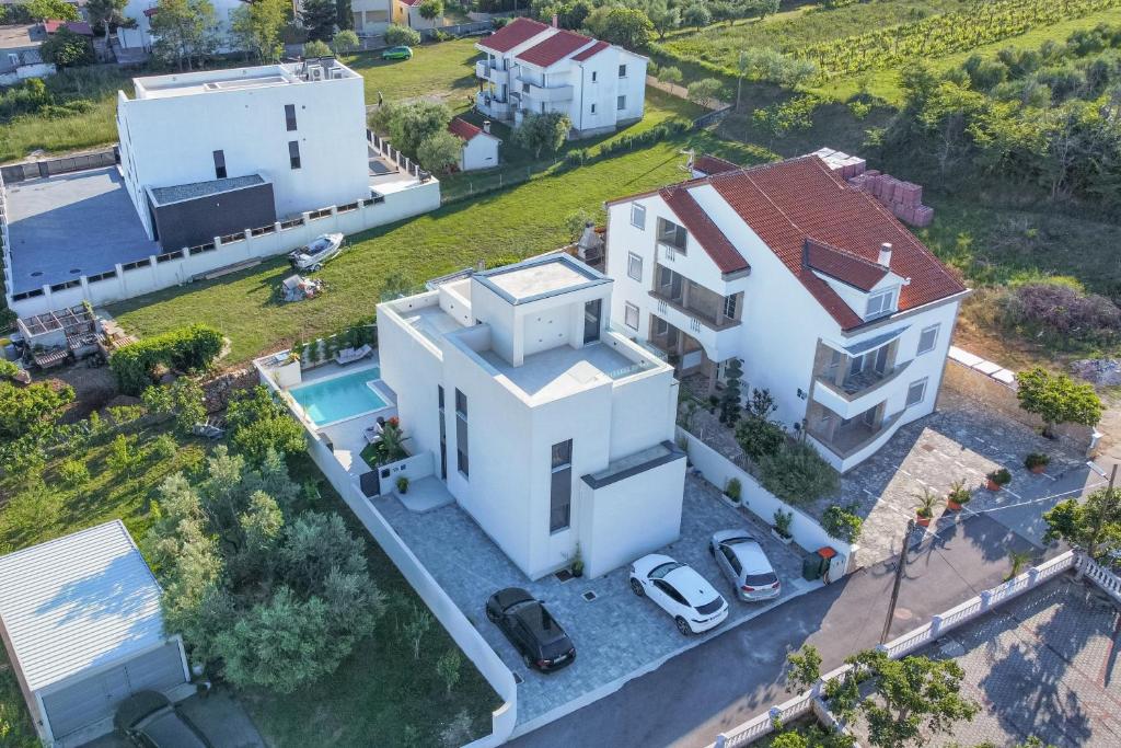 Budova, kde se vila nachází