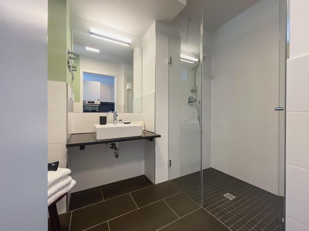 The Circus Living - 3