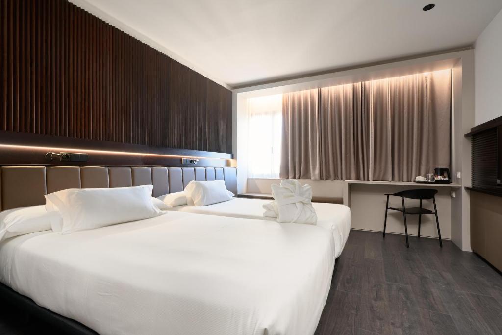 Hotel Bécquer - Resim 37