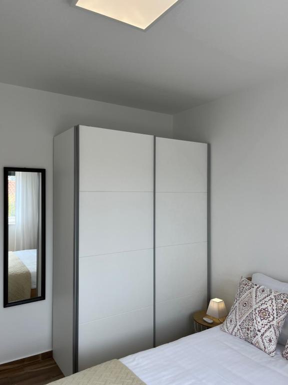 Posteľ alebo postele v izbe v ubytovaní LUXURY Apartment Ledo