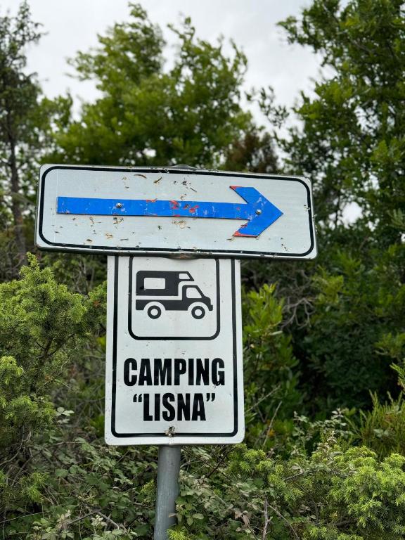 Certifikát, hodnocení, plakát nebo jiný dokument vystavený v ubytování Camping Lisna