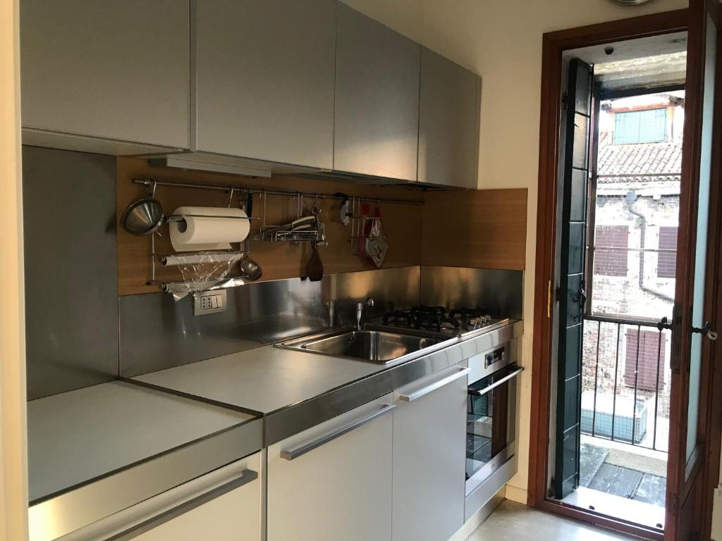 Venice Homes & Holidays - Apartment With City View